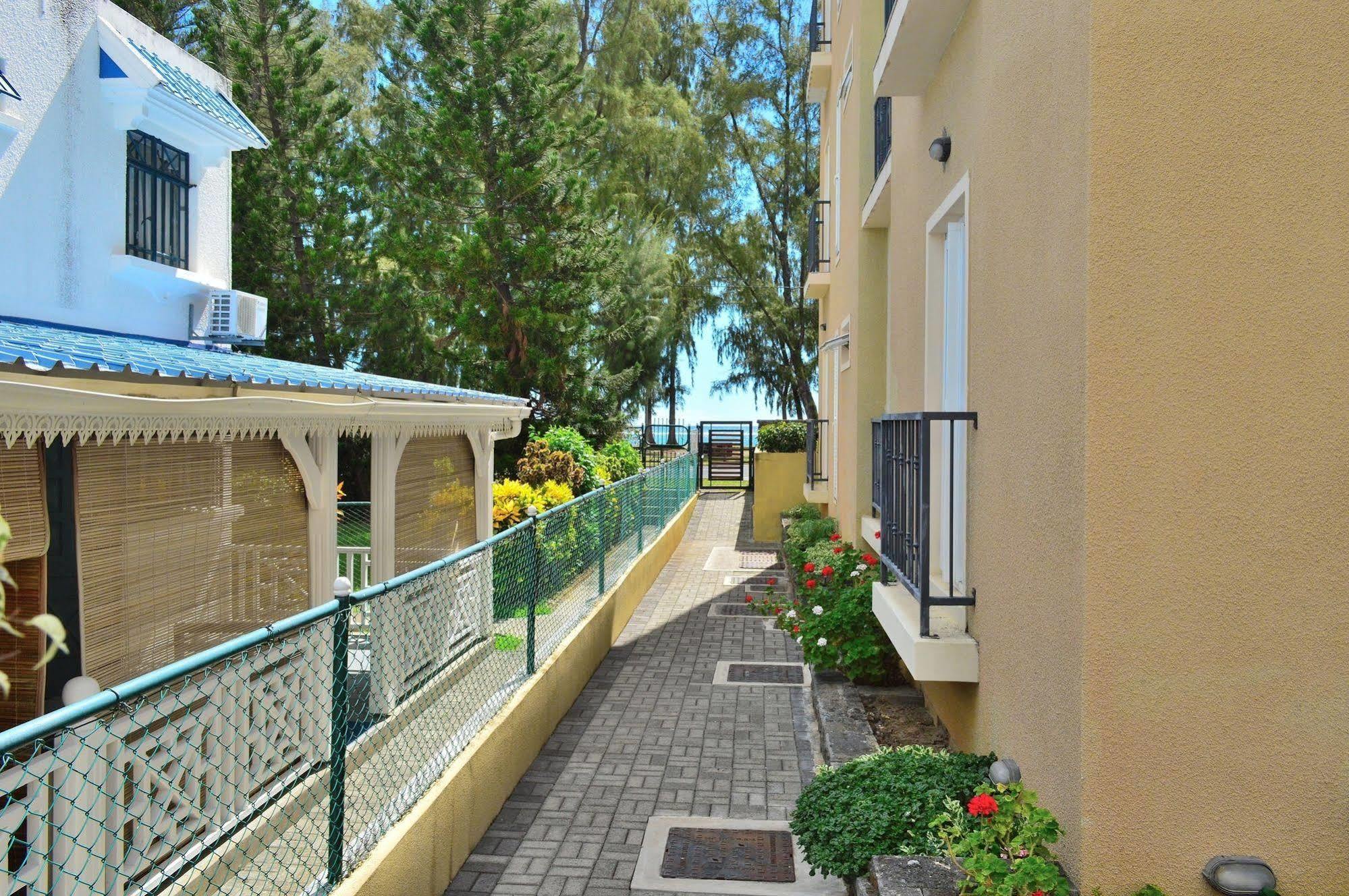 Paradya Beach Apartments Flic en Flac Luaran gambar